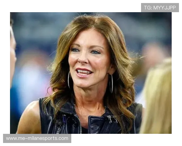 美国足球明星领衔新一代体育英雄塑造与影响力分析