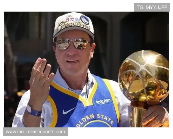 足球球星转行踢橄榄球成传奇人物挑战极限突破自我跨界成功故事 足球球星转行踢橄榄球成传奇人物挑战极限突破自我跨界成功故事